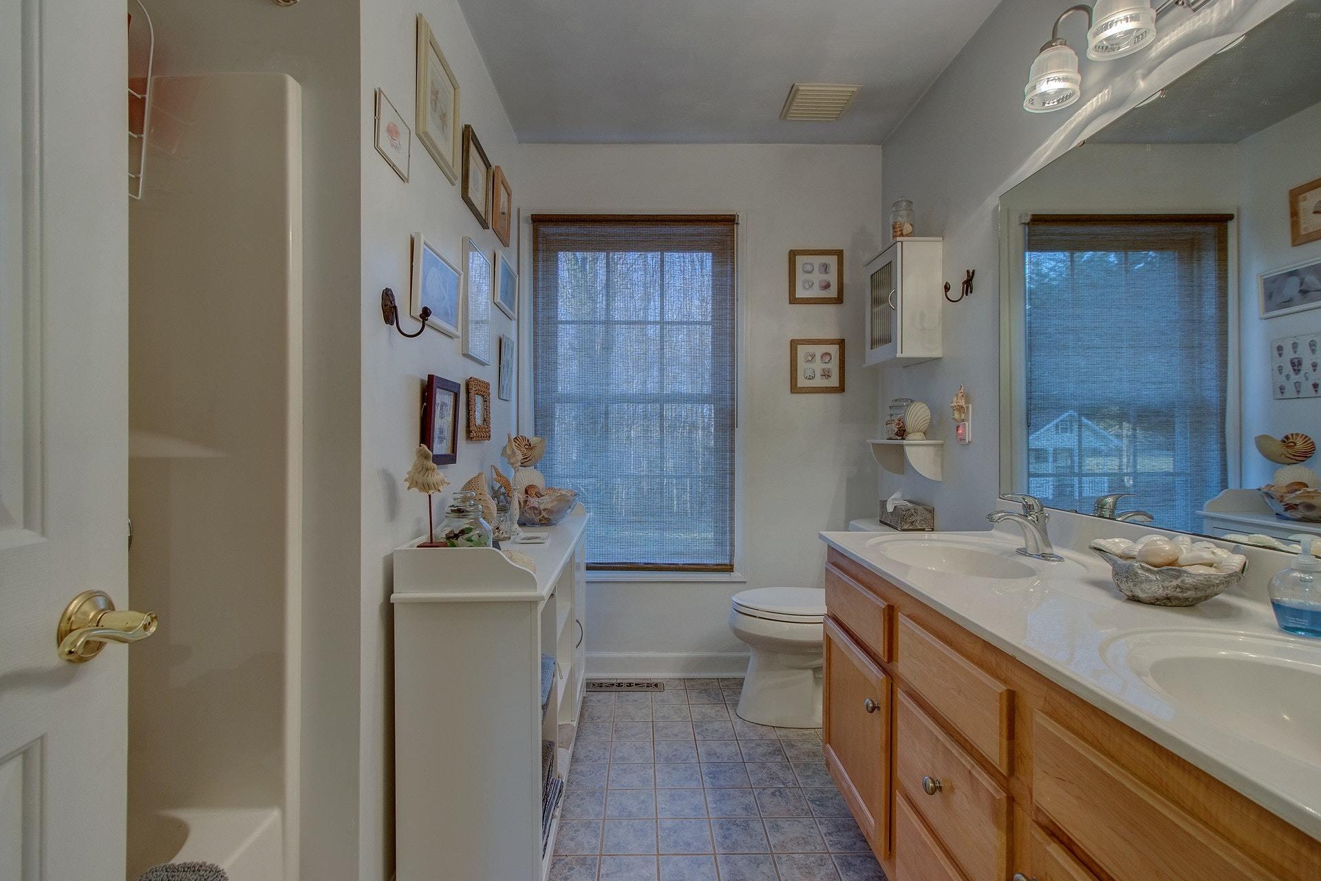503 Bonbrook Road Wirtz, VA 24184 - Photo 15 of 41 Hall Bath