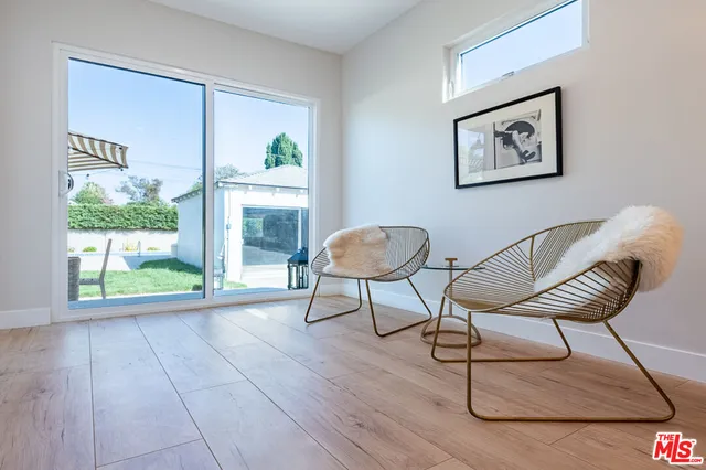 $1,345,000 | 5808 Irvine Avenue, North Hollywood, CA 91601