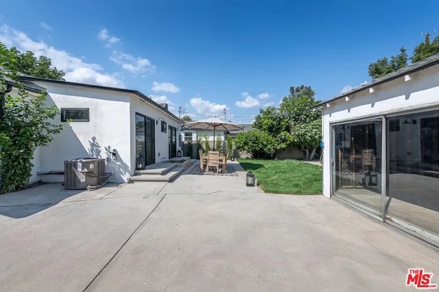 $1,345,000 | 5808 Irvine Avenue, North Hollywood, CA 91601