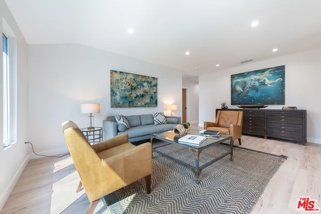 $1,345,000 | 5808 Irvine Avenue, North Hollywood, CA 91601