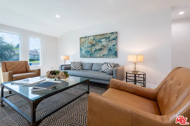 $1,345,000 | 5808 Irvine Avenue, North Hollywood, CA 91601