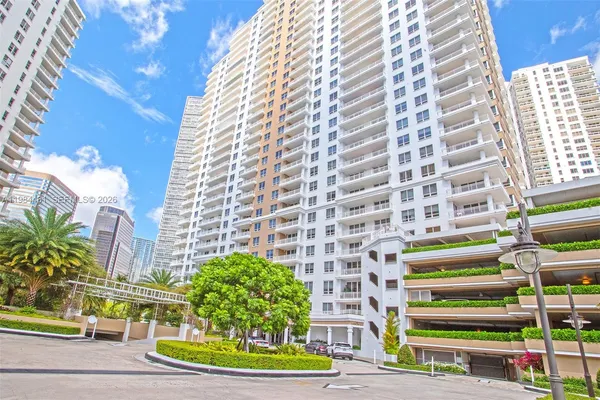 $3,500 | 801 Brickell Key Boulevard, Unit 907, Miami, FL 33131