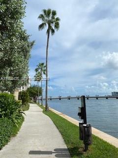 801 Brickell Key Boulevard, Unit 907 Miami, FL 33131 - Photo 8 of 16