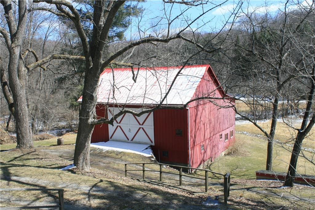 389 Two Mile Run Road Ligonier, PA 15658 - Photo 3 of 10 Gallery Image 3