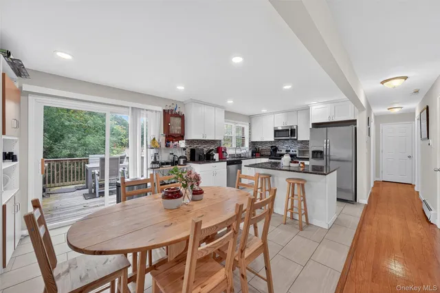 $495,000 | 16 Faye Avenue, New Windsor, NY 12553