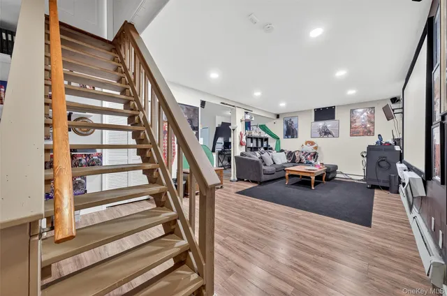 $495,000 | 16 Faye Avenue, New Windsor, NY 12553