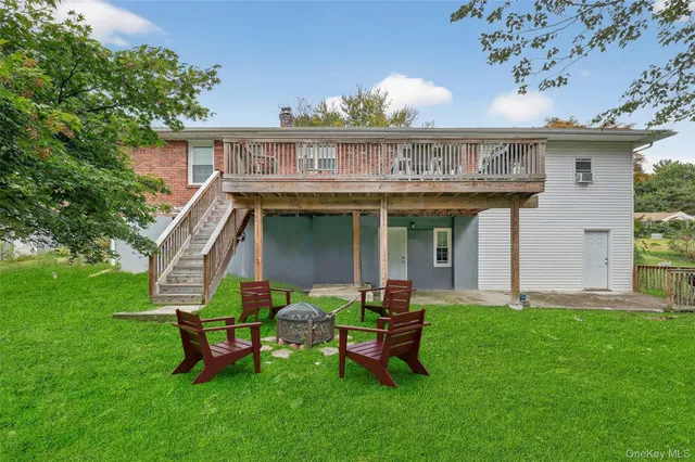 $495,000 | 16 Faye Avenue, New Windsor, NY 12553