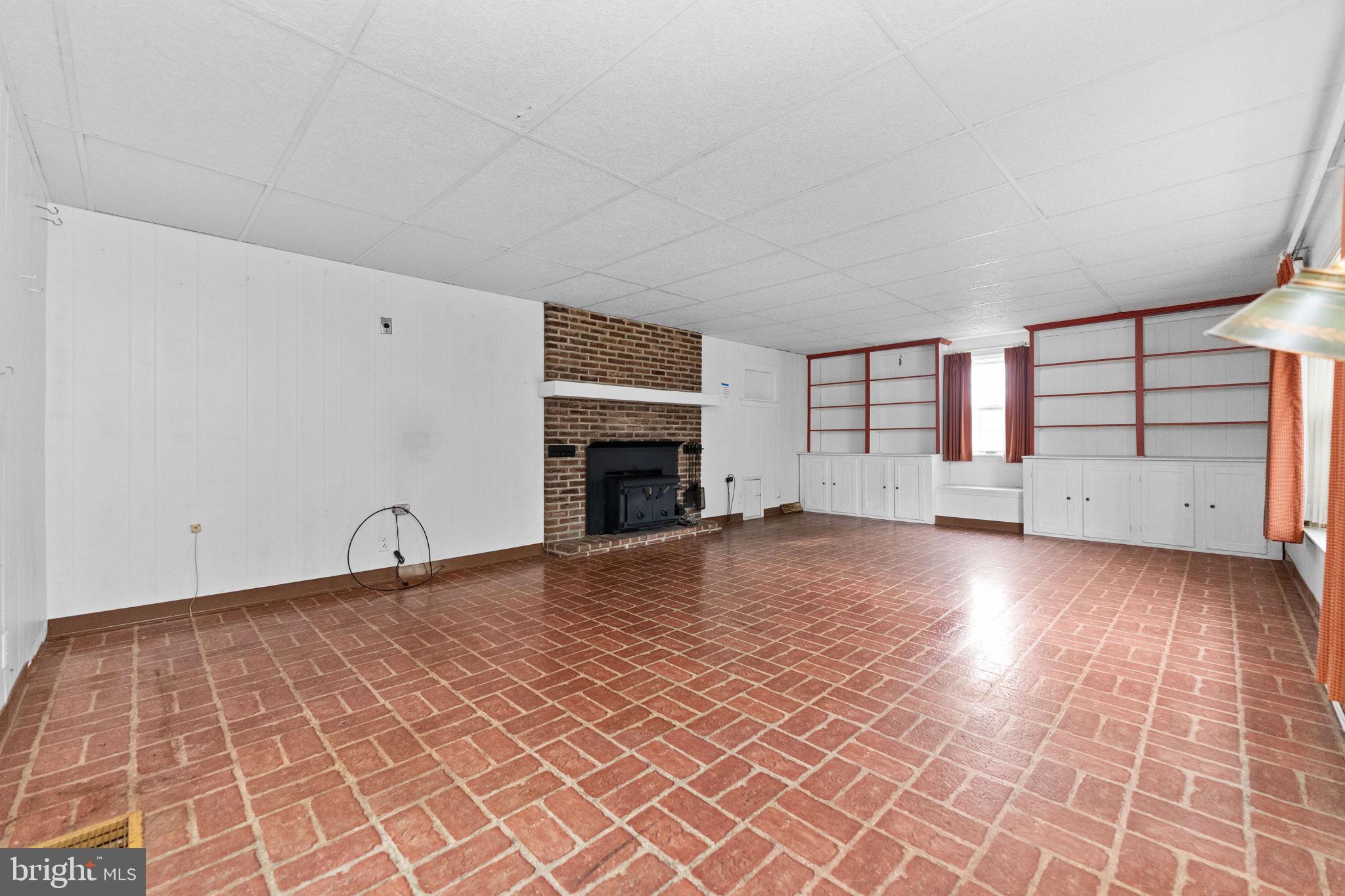 108 Jackson Road Gilbertsville, PA 19525 - Photo 8 of 29 an empty room with windows