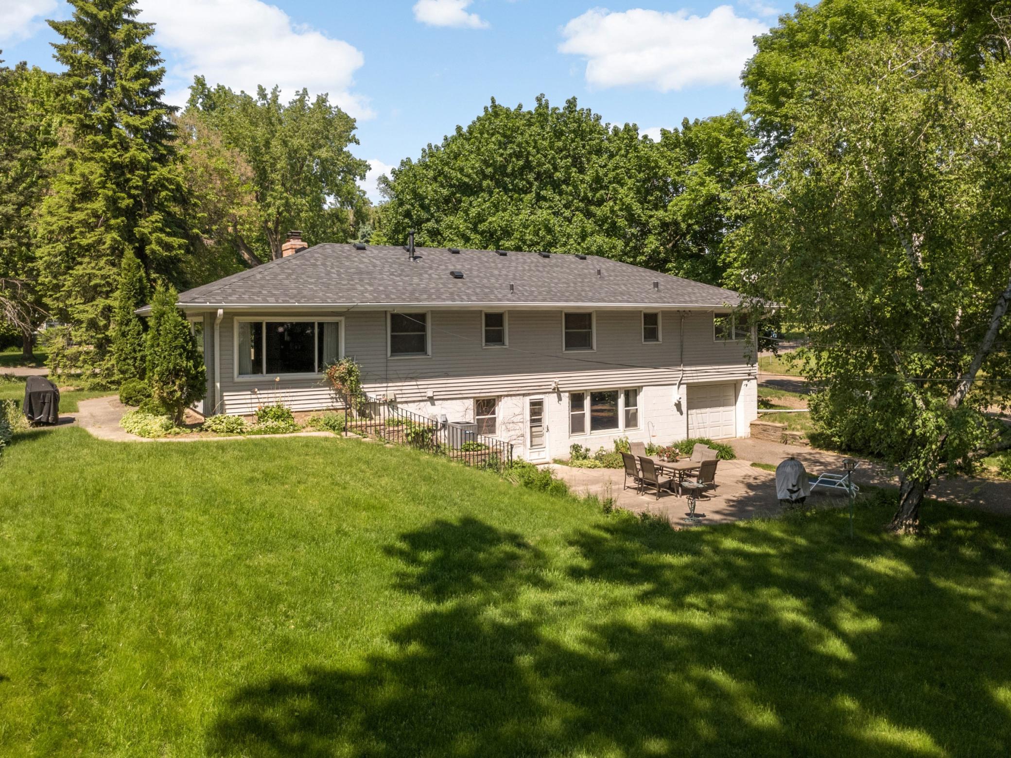 5009 Holiday Road Minnetonka, MN 55345 - Photo 31 of 37 Gallery Image 31