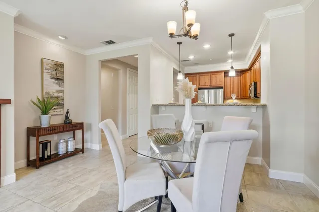 $949,000 | 2881 Meridian Avenue, Unit 217, San Jose, CA 95124