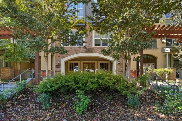 $949,000 | 2881 Meridian Avenue, Unit 217, San Jose, CA 95124