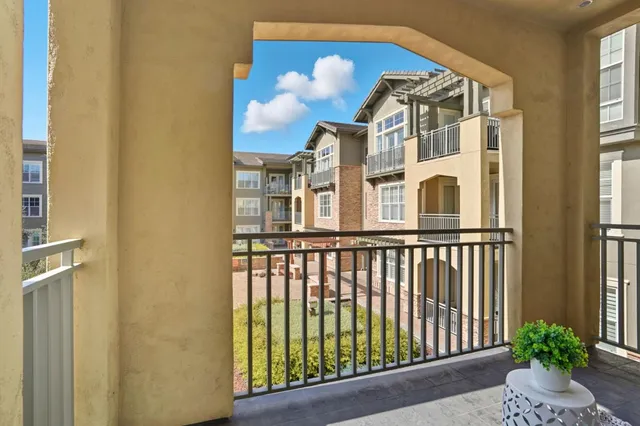 $949,000 | 2881 Meridian Avenue, Unit 217, San Jose, CA 95124