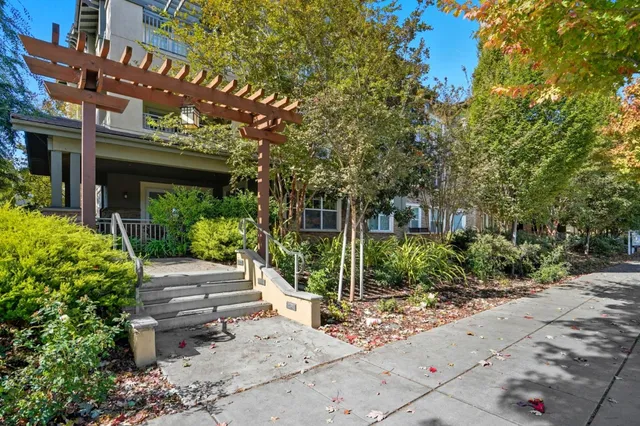 $949,000 | 2881 Meridian Avenue, Unit 217, San Jose, CA 95124