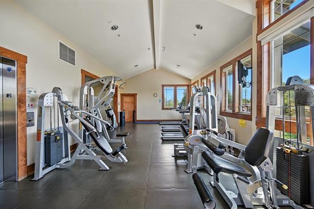 2881 Meridian Avenue, Unit 217 San Jose, CA 95124 - Photo 36 of 39 a view of a room with gym equipment