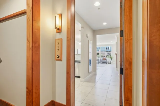 $949,000 | 2881 Meridian Avenue, Unit 217, San Jose, CA 95124