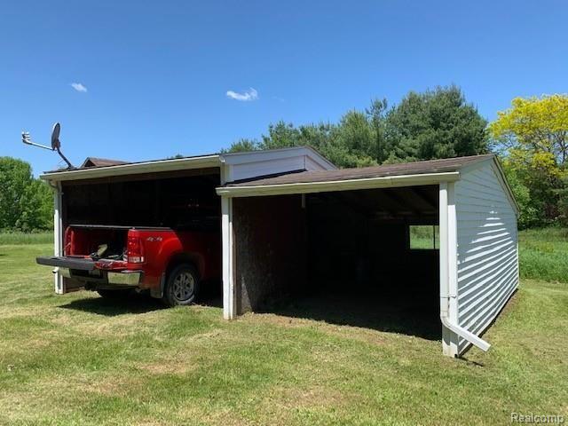1890 Callis Road Lapeer, MI 48446 - Photo 49 of 51 IMG_1229.jpg
