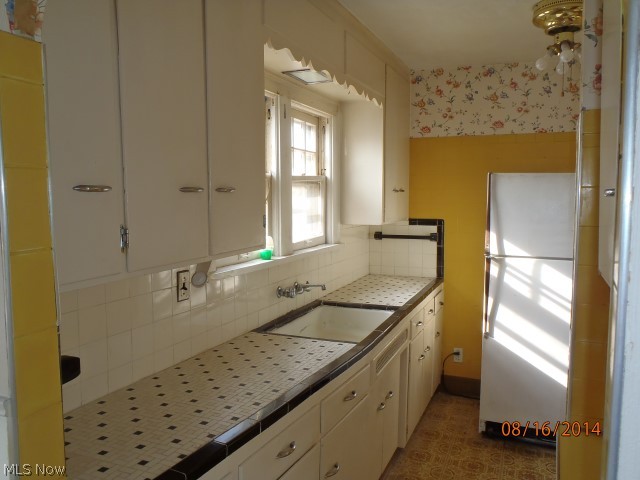 797 Hoover Road Cleveland, OH 44119 - Photo 8 of 10