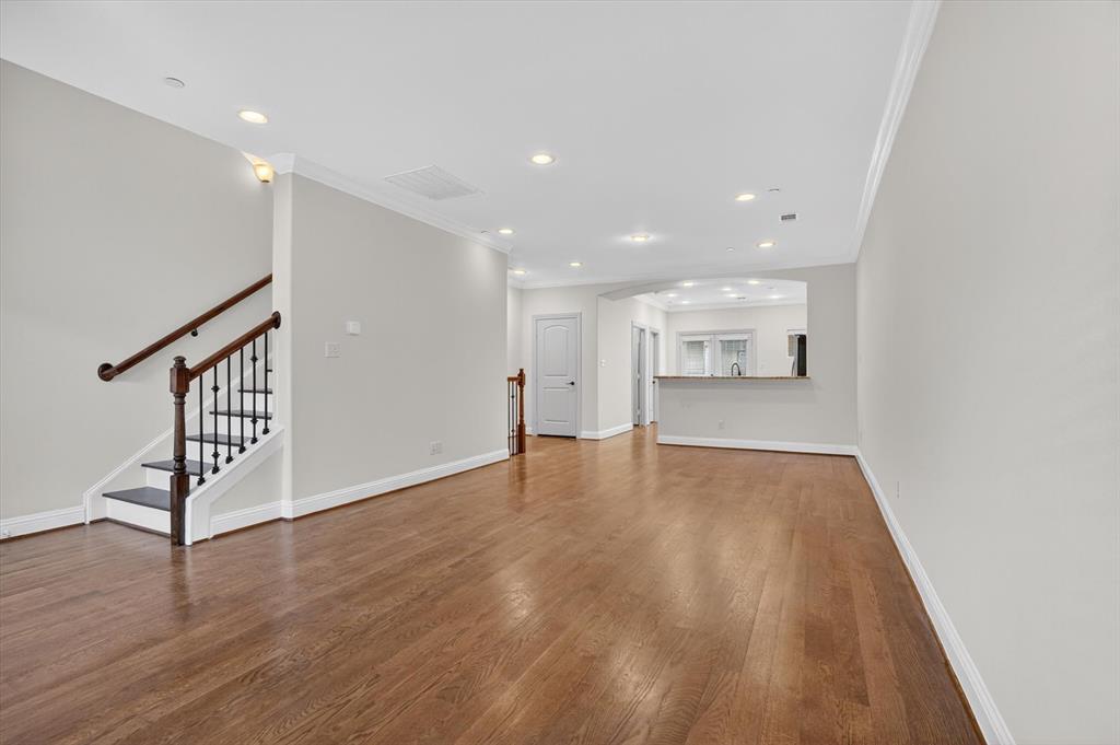 5747 Prospect Avenue, Unit B Dallas, TX 75206 - Photo 7 of 26