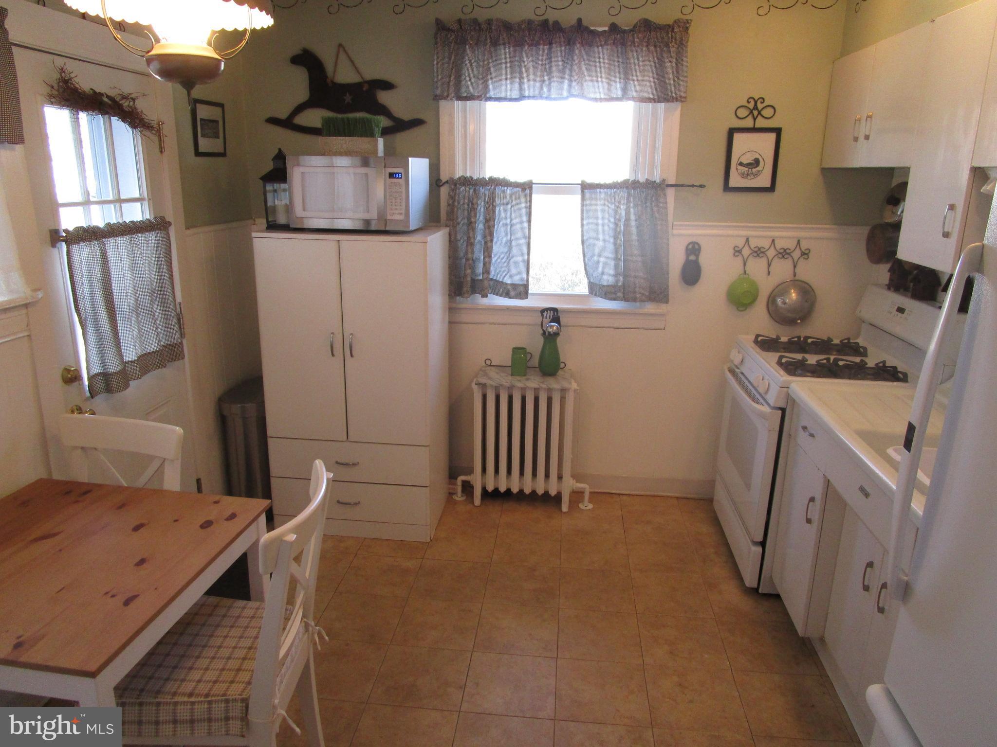 83 Houston Road Lansdowne, PA 19050 - Photo 4 of 15 Kitchen