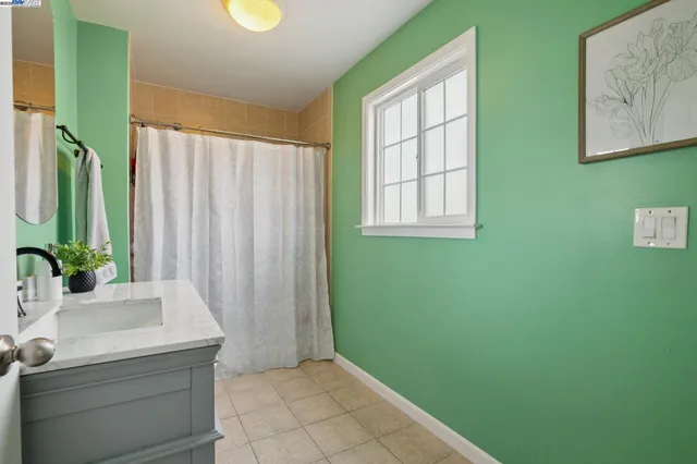 $775,000 | 1815 102nd Avenue, Oakland, CA 94603