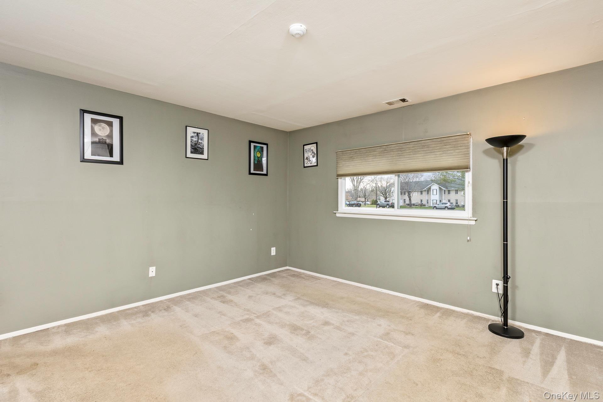 129 Pointe Circle North, Unit 129 Coram, NY 11727 - Photo 14 of 17