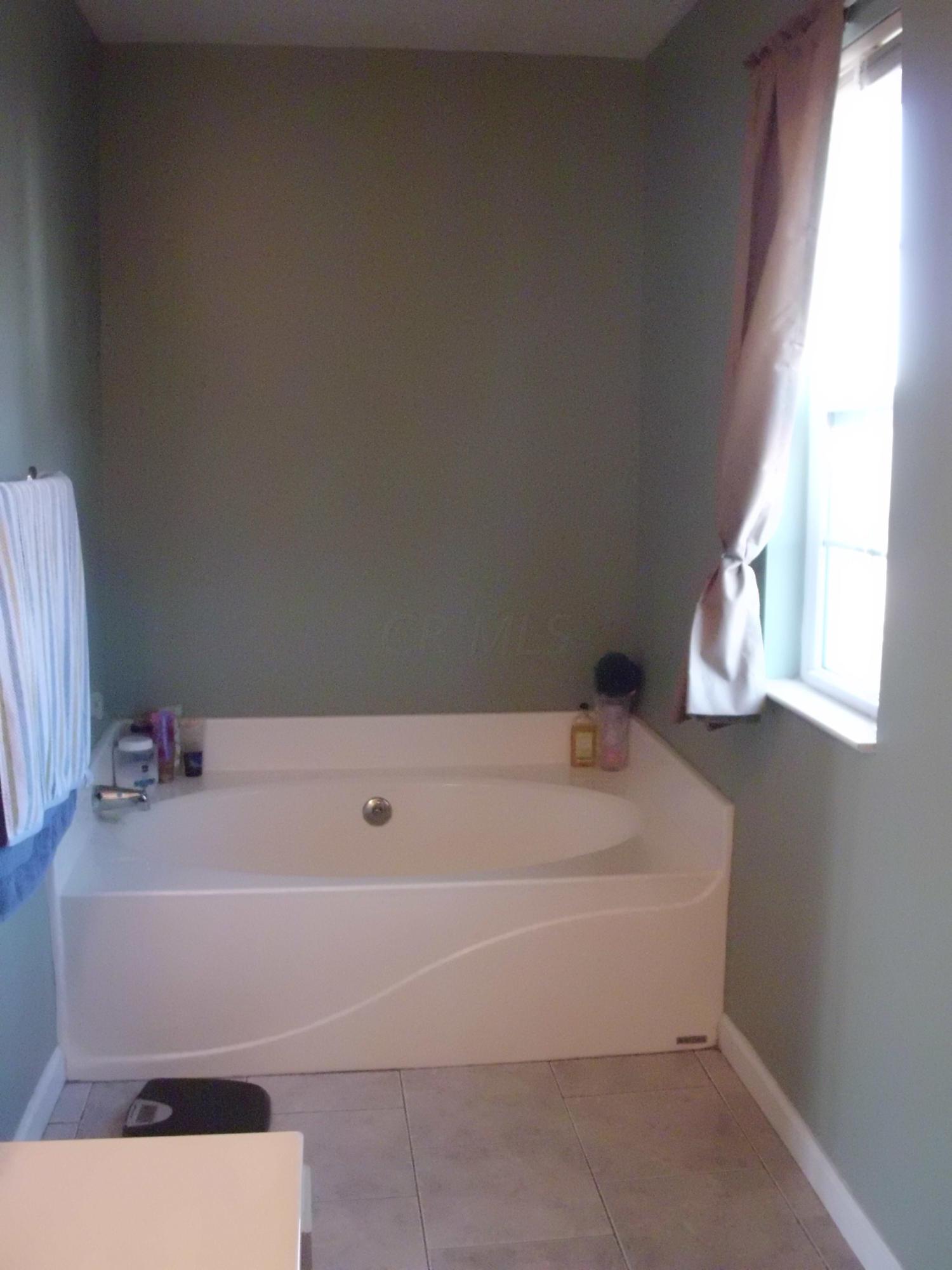 2510 Linbaugh Road Grove City, OH 43123 - Photo 19 of 29 Gallery Image 19