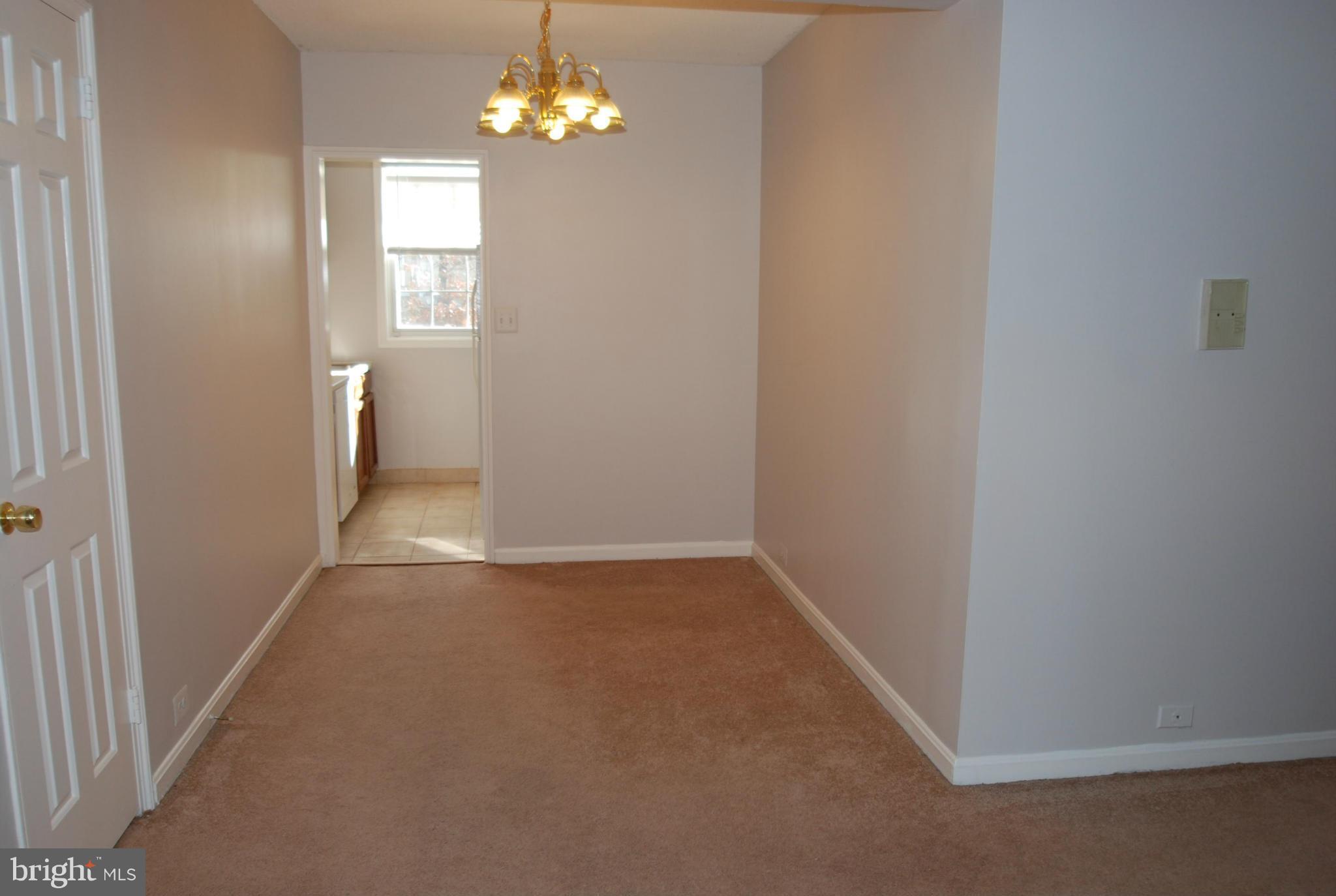 4322 2nd Road North, Unit 43223 Arlington, VA 22203 - Photo 7 of 18 Dining Room