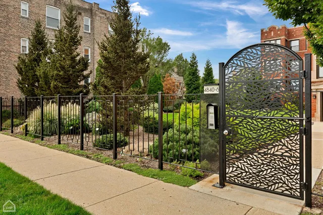 $4,215,000 | 4840 South Indiana Avenue, Chicago, IL 60615
