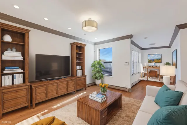 $4,215,000 | 4840 South Indiana Avenue, Chicago, IL 60615