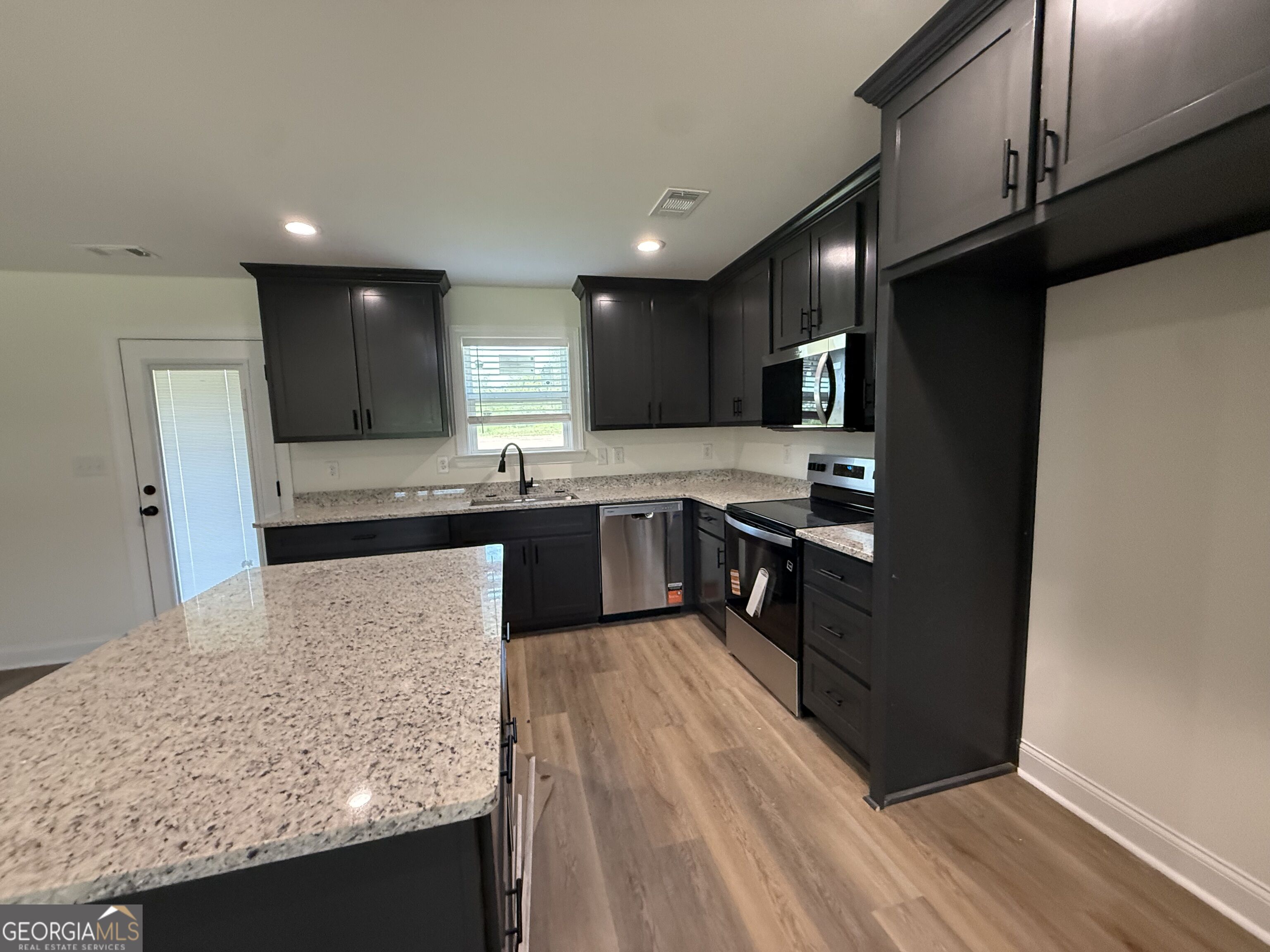 1183 Coleman Register Road Rentz, GA 31075 - Photo 13 of 19 Gallery Image 13