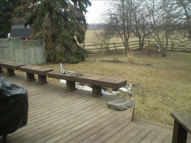 905 East Substation Road Temperance, MI 48182 - Photo 19 of 20 Deck & Back