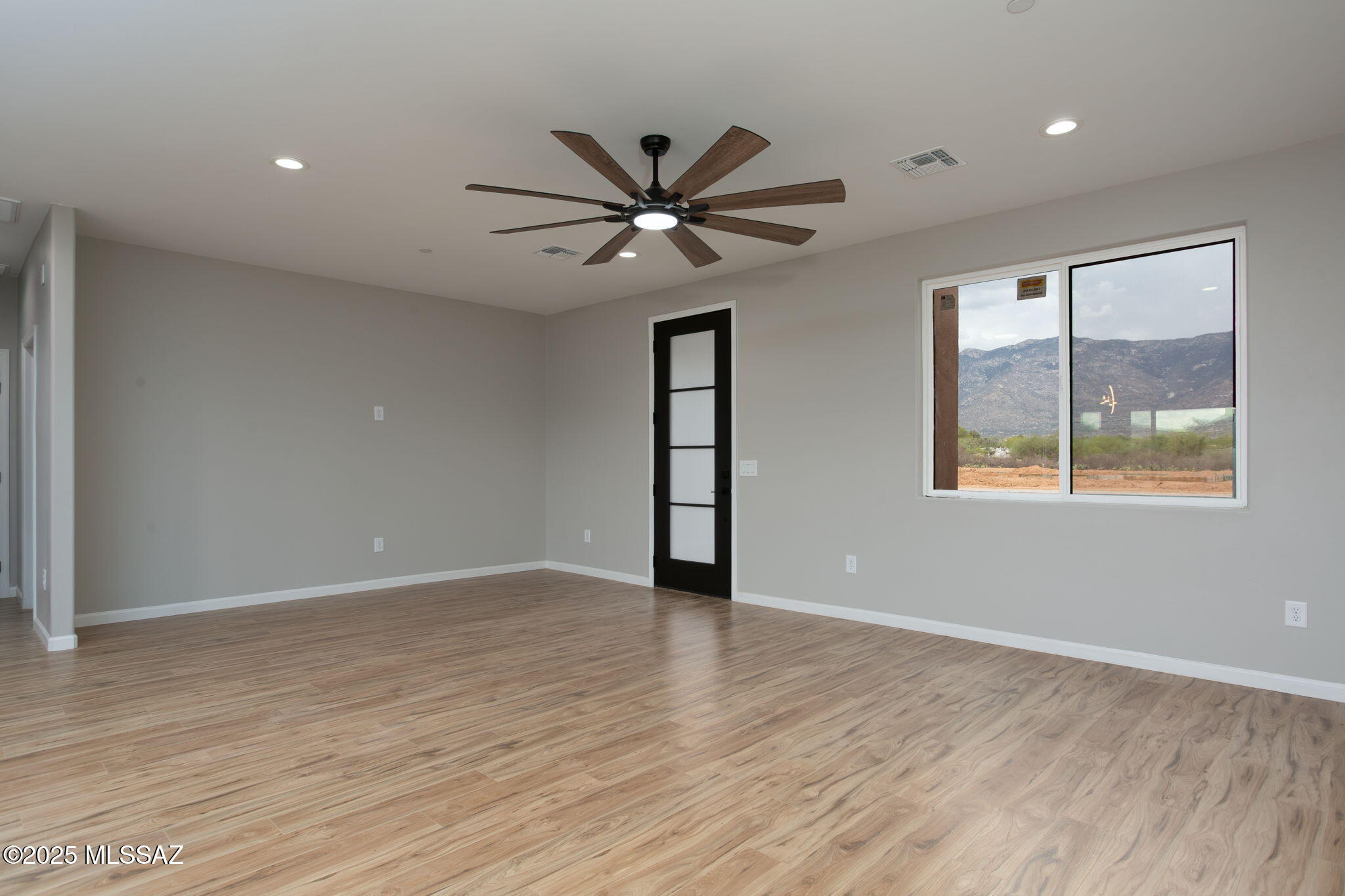 3635 East Rollins Road Tucson, AZ 85739 - Photo 9 of 35 Gallery Image 9