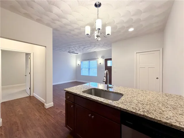 $1,950 | 76 Morningside Drive, North Kingstown, RI 02852