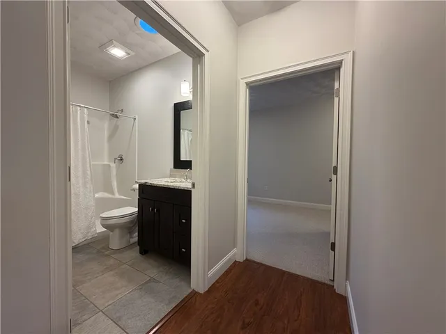 $1,950 | 76 Morningside Drive, North Kingstown, RI 02852