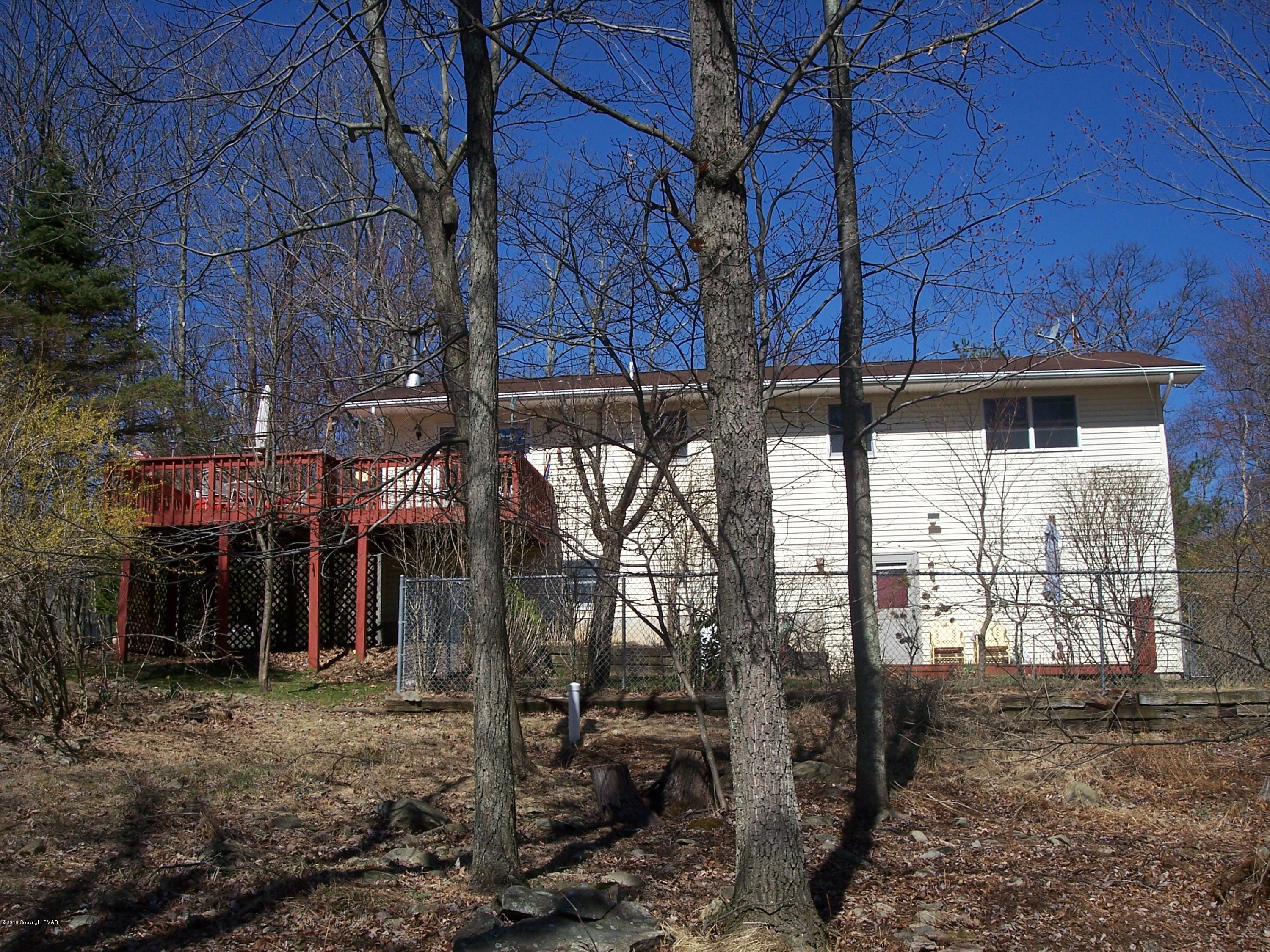 220 Mohican Road Canadensis, PA 18325 - Photo 31 of 36 Rear View
