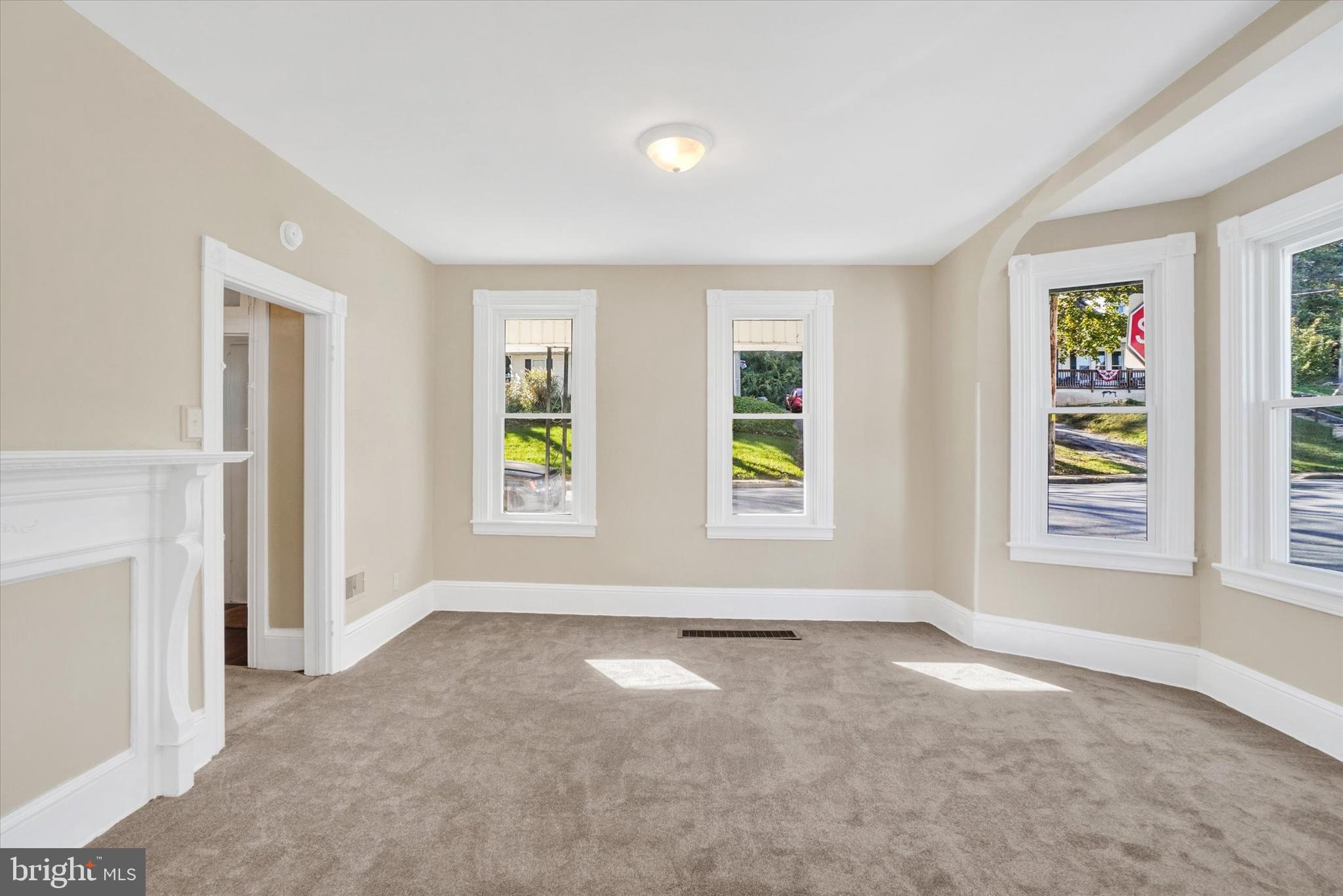 126 West Main Street Windsor, PA 17366 - Photo 5 of 26 Gallery Image 5