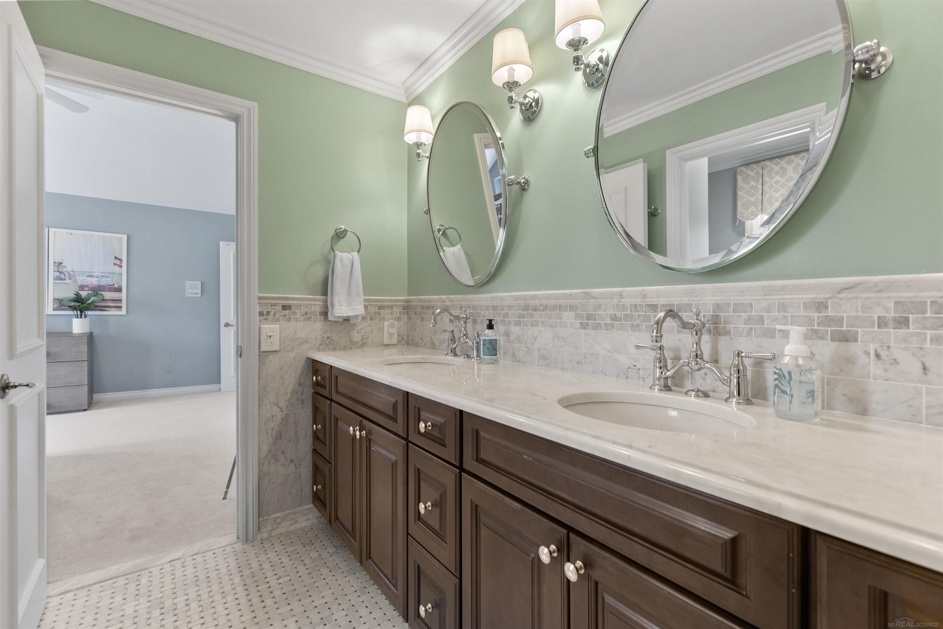5714 Carrollton Court Rochester, MI 48306 - Photo 55 of 83 50138827-f0ec091c-e177-47bf-9b06-e07cbcc145a9.JPG