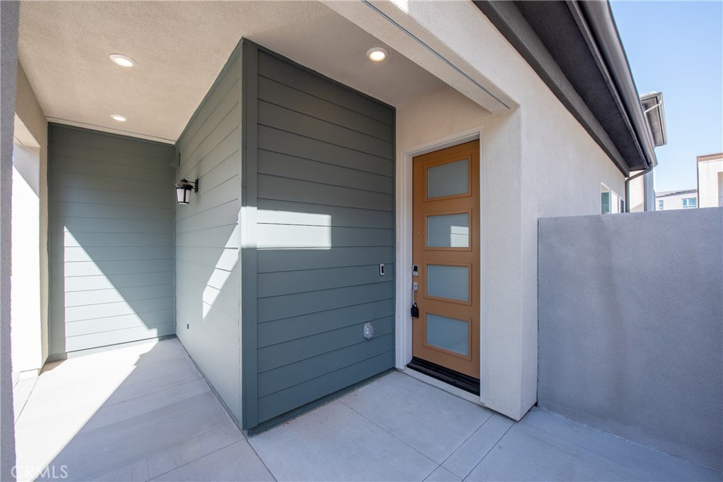 160 Sentosa Irvine, CA 92618 - Photo 2 of 29