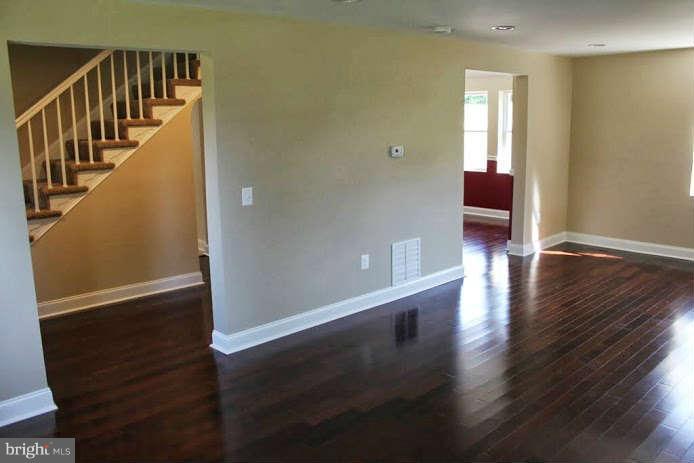 8362 Liberty Road Baltimore, MD 21244 - Photo 9 of 30 Interior General