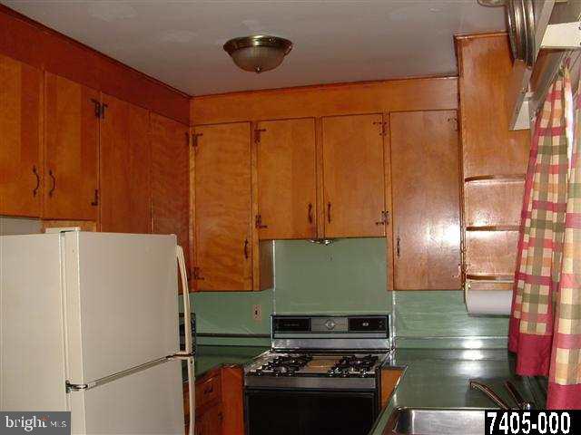 2291 Sycamore Road York, PA 17408 - Photo 13 of 16