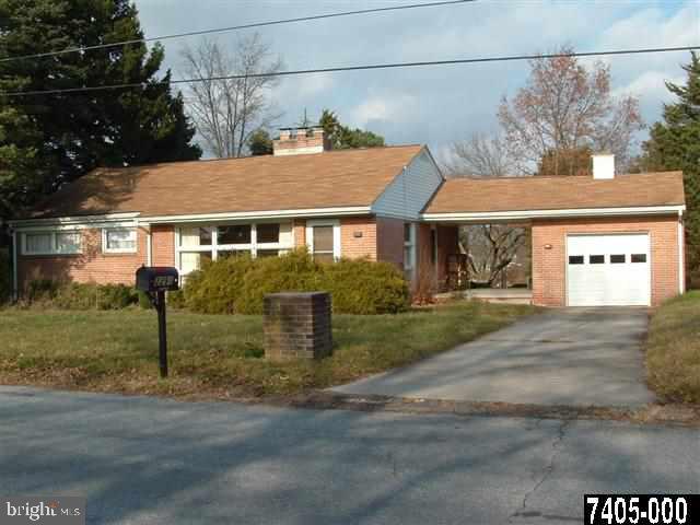 2291 Sycamore Road York, PA 17408 - Photo 2 of 16