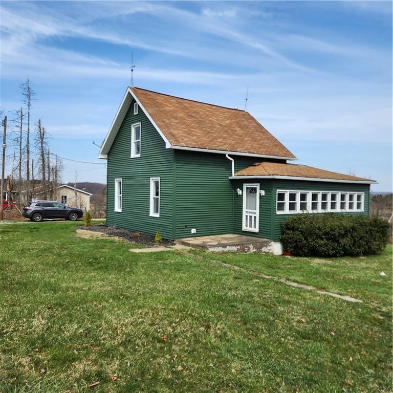 426 East State Road Seneca, PA 16346 - Photo 2 of 22 Gallery Image 2