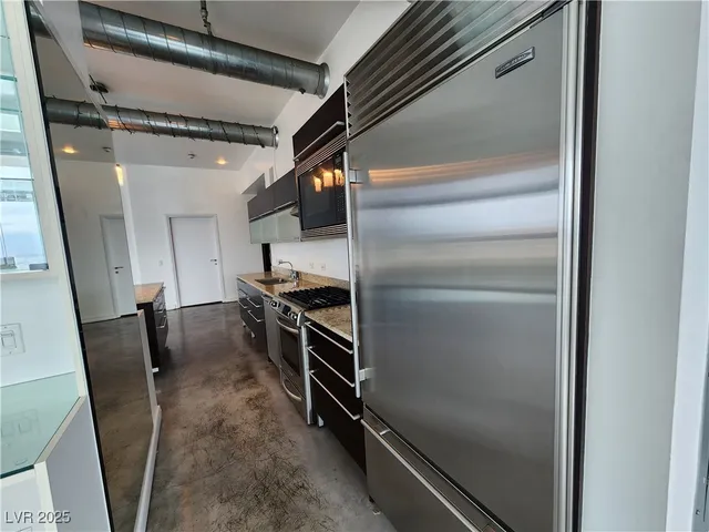 $2,780 | 200 Hoover Avenue, Unit 2003, Las Vegas, NV 89101