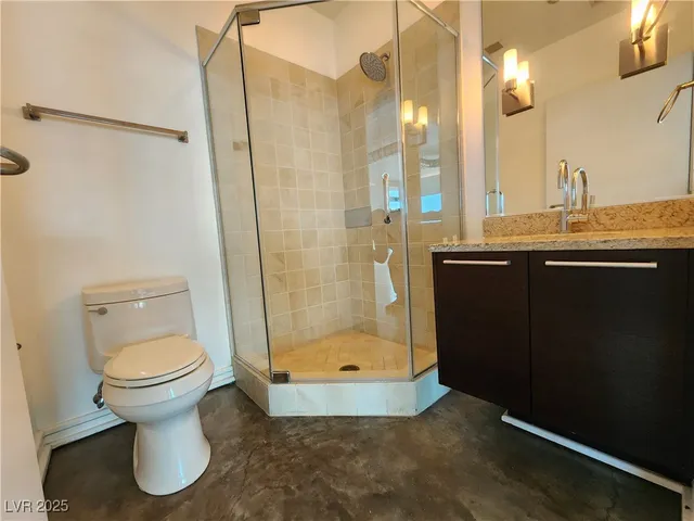 $2,780 | 200 Hoover Avenue, Unit 2003, Las Vegas, NV 89101