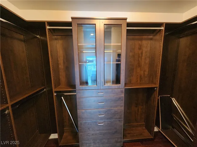 $2,780 | 200 Hoover Avenue, Unit 2003, Las Vegas, NV 89101