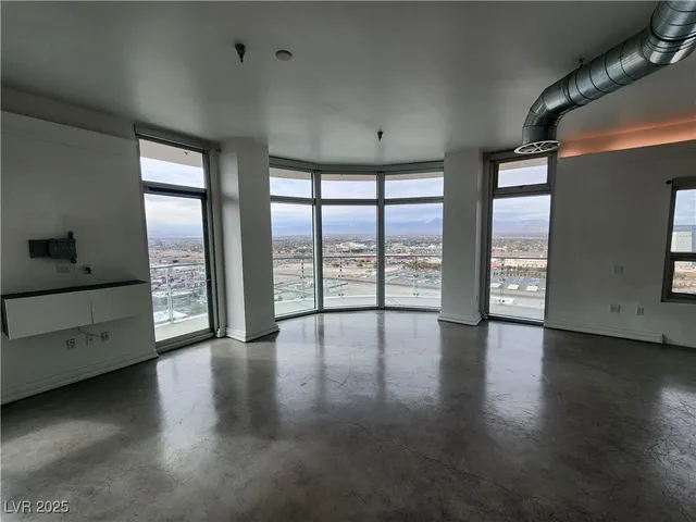 $2,780 | 200 Hoover Avenue, Unit 2003, Las Vegas, NV 89101