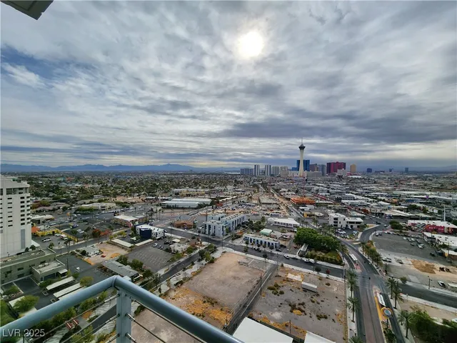 $2,780 | 200 Hoover Avenue, Unit 2003, Las Vegas, NV 89101