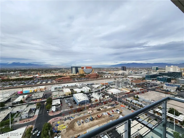 $2,780 | 200 Hoover Avenue, Unit 2003, Las Vegas, NV 89101