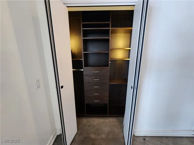 $2,780 | 200 Hoover Avenue, Unit 2003, Las Vegas, NV 89101