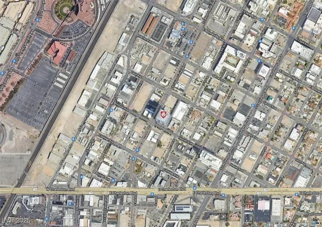 $2,780 | 200 Hoover Avenue, Unit 2003, Las Vegas, NV 89101